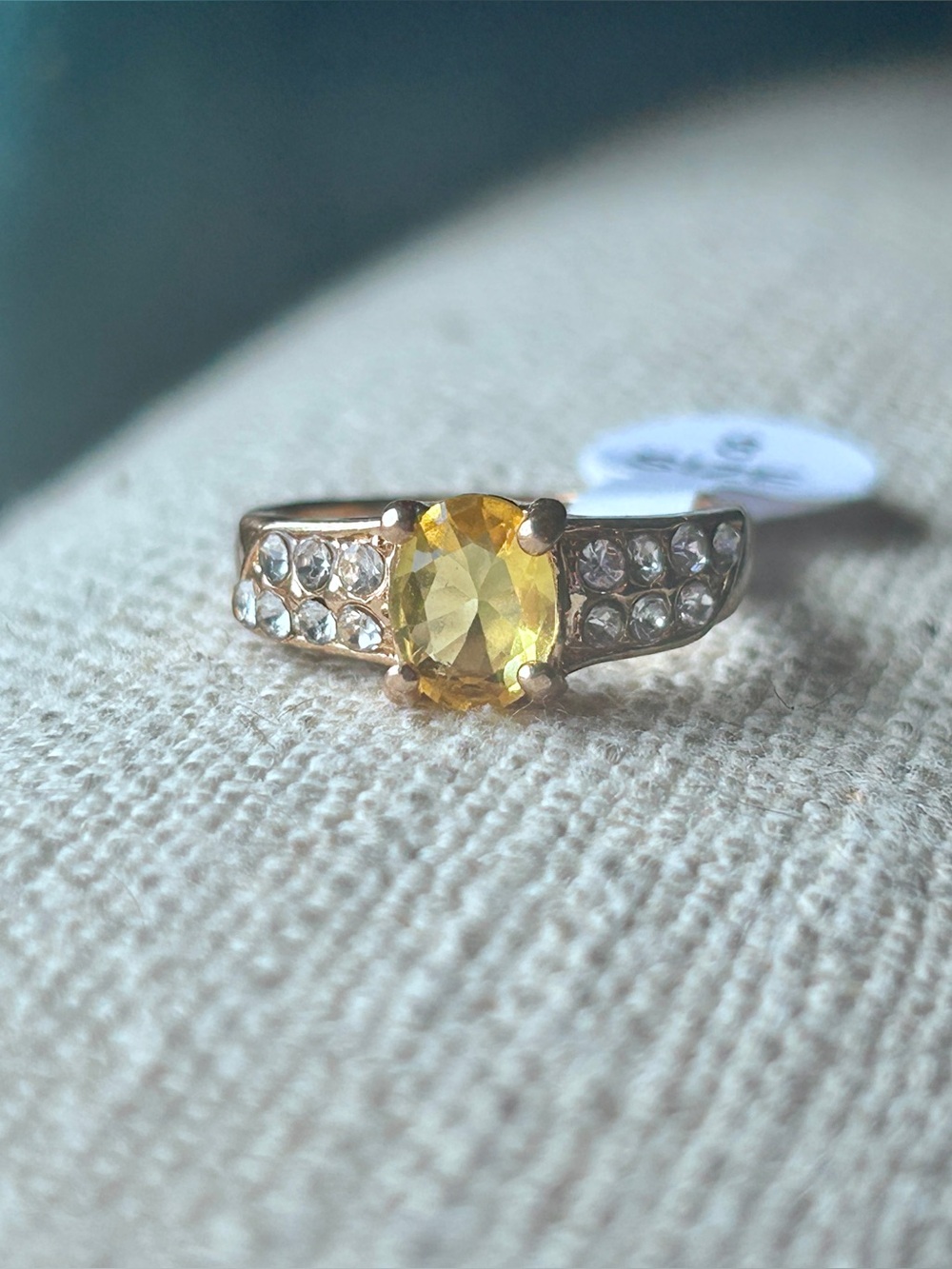 Gold-Tone Yellow Crystal Oval Ring with Side Rhinestones - size 8